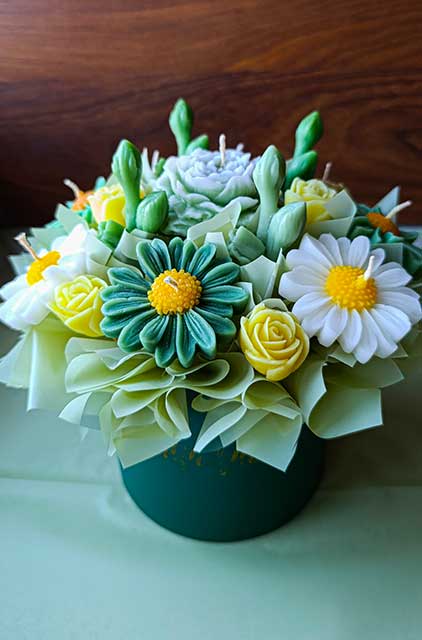 باکس گل شمع سبز رنگ