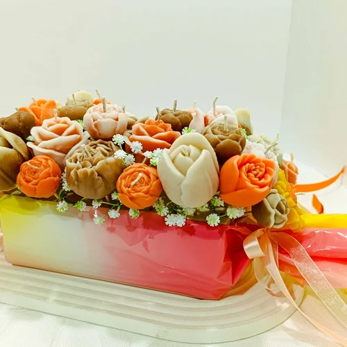 باکس گل شمعی با رنگهای شاد