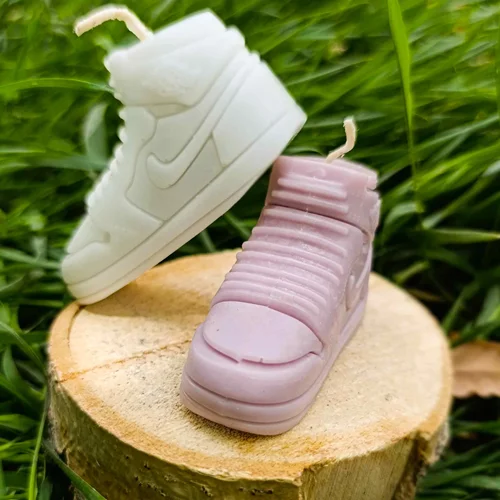 شمع دکوری کفش کتونی نایک